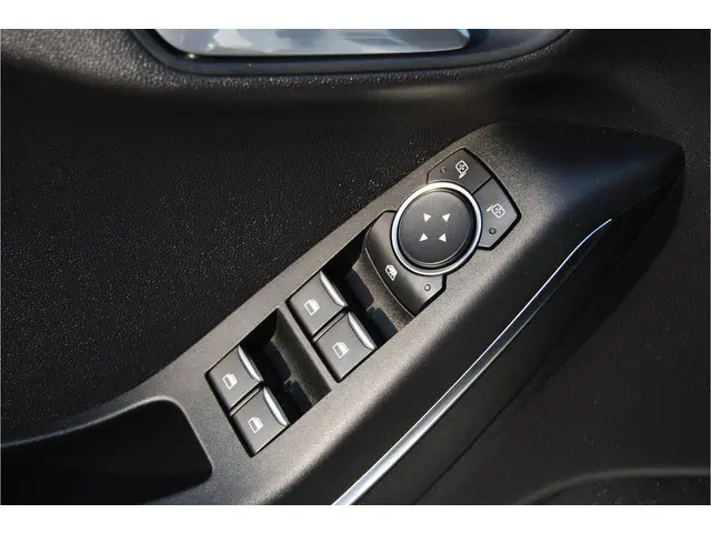Ford Fiesta 1.0 EcoBoost Titanium 100PK 5dr 2020 Benzine 12