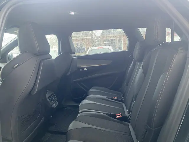 Peugeot 5008 1.2 PureTech GT 2024 Benzine 6