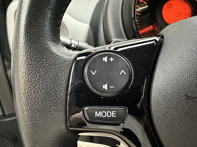 Peugeot 108 1.0 e-VTi Active 2019 Benzine 24