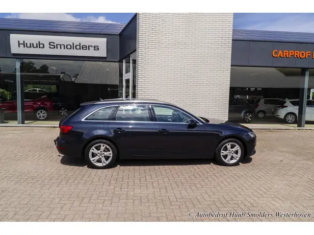 Audi A4 Avant 2.0 TFSI ultra Sport Pro Line 2017 Benzine 9