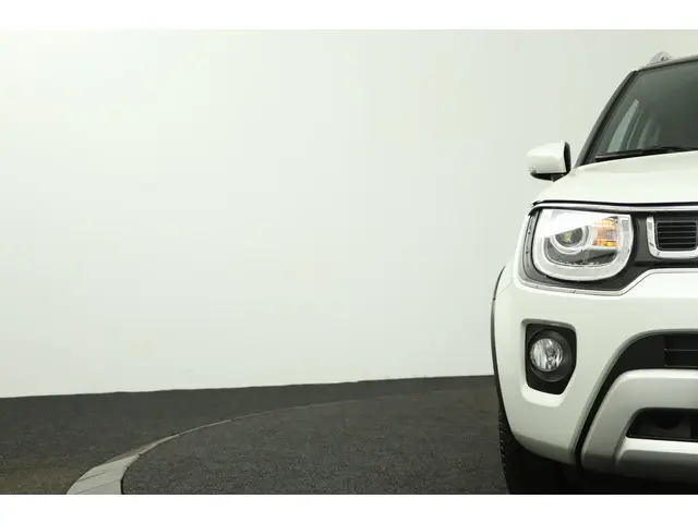 Suzuki Ignis 1.2 Smart Hybrid Style 2024 Benzine 36