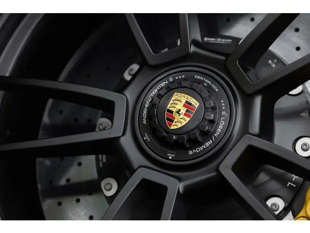 Porsche 911 3.0 Carrera GTS 2022 Benzine 29