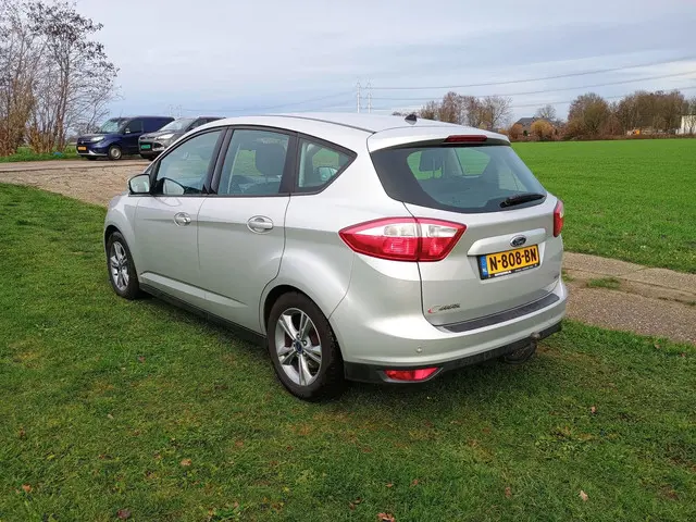 Ford C-MAX 1.0 Edition Plus 2015 Benzine 6