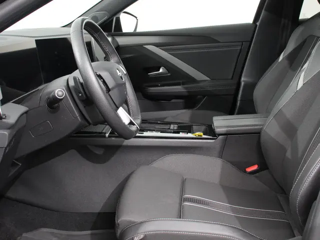 Opel Astra 1.2 Automaat GS Line 2023 Benzine 14