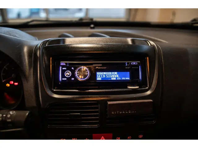 Opel Combo 2.0 CDTi L2H1 Sport 2016 Diesel 12