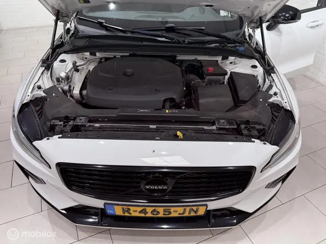Volvo V60 2.0 T5 R-Design Car-Play 2019 Benzine 27