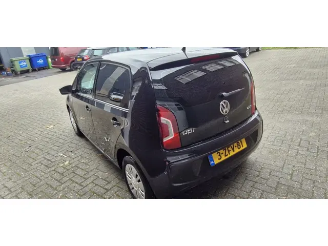 Volkswagen up! 1.0 move up! BlueM. 2015 Benzine 7