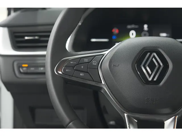 Renault Captur Mild Hybrid 160 Evolution 2024 Benzine 32