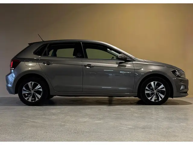 Volkswagen Polo 1.0 TSI Life Business 2019 Benzine 8