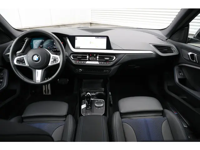 BMW 2 Serie Gran Coupé 218i M-Sport Pro 2023 Benzine 4