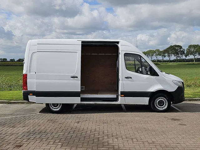 Mercedes-Benz Sprinter 311 2022 Diesel 11