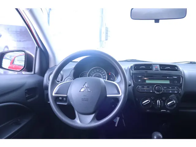 Mitsubishi Space Star 1.0 Cool+ 2018 Benzine 10
