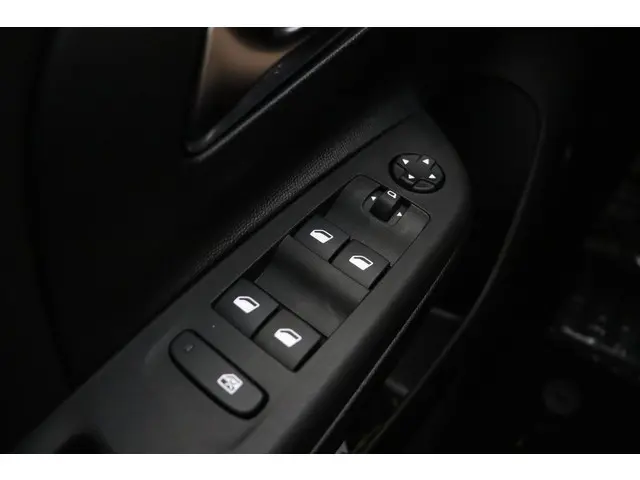 Opel Corsa-e Elegance 50 kWh 2023 Elektrisch 16