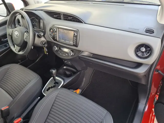 Toyota Yaris 1.5 Hybrid Active 2019 Hybride Benzine 26