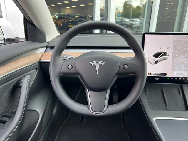 Tesla Model 3 Standard RWD Plus 2021 Elektrisch 18