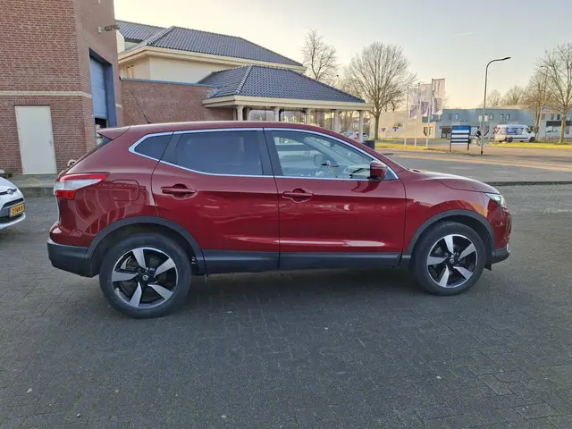 Nissan QASHQAI 1.2 Acenta 360 Camera Navi LM 2017 Benzine 4