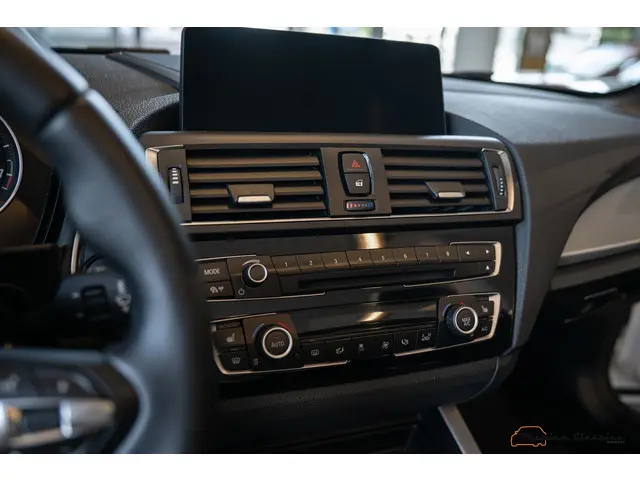 BMW 2 Serie Cabrio M235i Executive 2015 Benzine 31