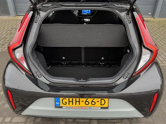 Toyota Aygo X 1.0 VVT-I MT PULSE 2024 Benzine 13