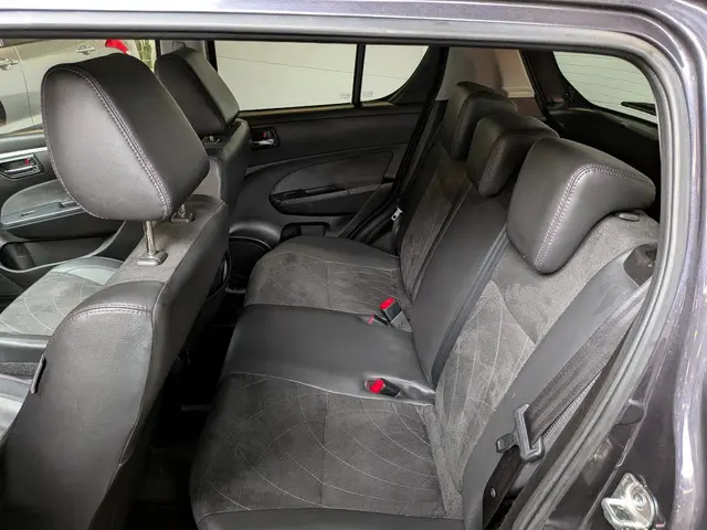 Suzuki Swift 1.2 X-tra Edition | * Carplay 2015 Benzine 11