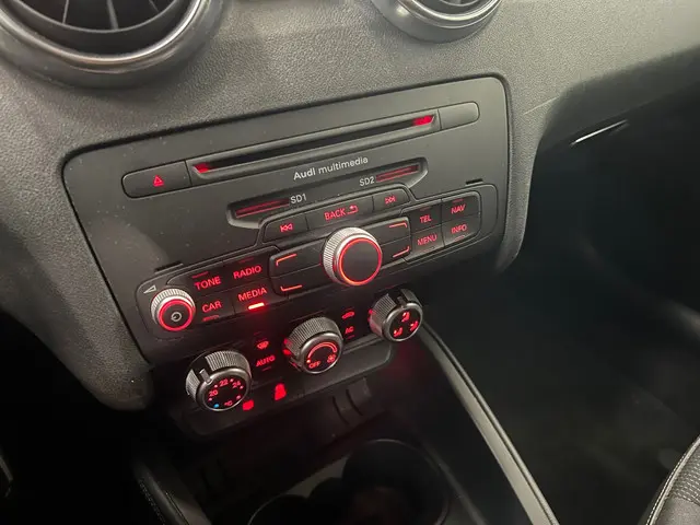 Audi A1 Sportback 1.4 TFSI Pro Line S 2013 Benzine 12