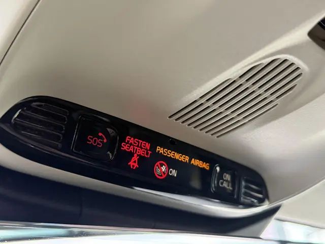 Volvo V60 2.0 B4 Momentum Business 2021 Benzine 41