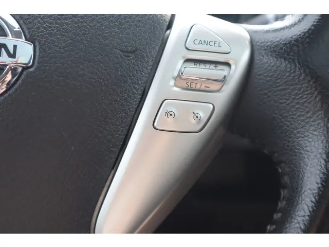 Nissan Note 1.2 DIG-S Tekna 2014 Benzine 16