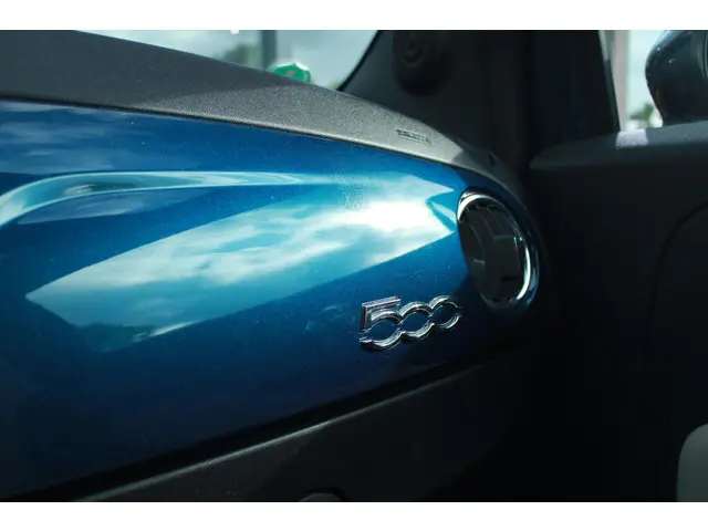 Fiat 500 1.0 Hybrid Dolcevita 2022 Benzine 14