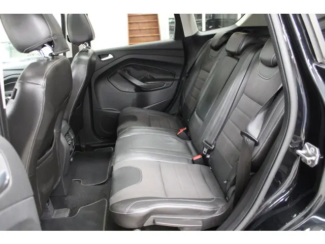Ford Kuga 1.6 Titanium 2013 Benzine 7