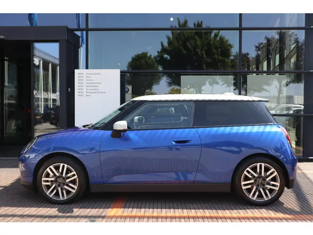 MINI Electric 3-deurs Cooper SE 2024 Elektrisch 3