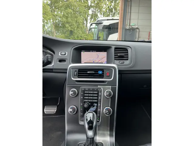 Volvo V60 2.0 D4 Business Sport 2018 Diesel 14