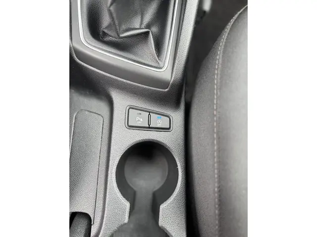 Hyundai i20 1.2 HP i-Motion Comfort 2015 Benzine 15