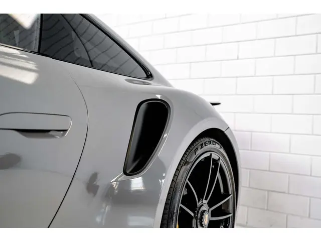 Porsche 911 Turbo S Coupé 2021 Benzine 15