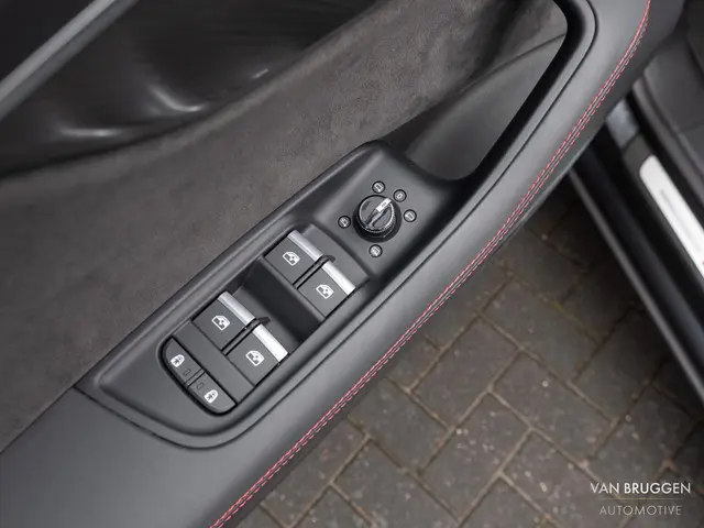 Audi RSQ8 4.0 TFSI V8 quattro 2021 Benzine 56