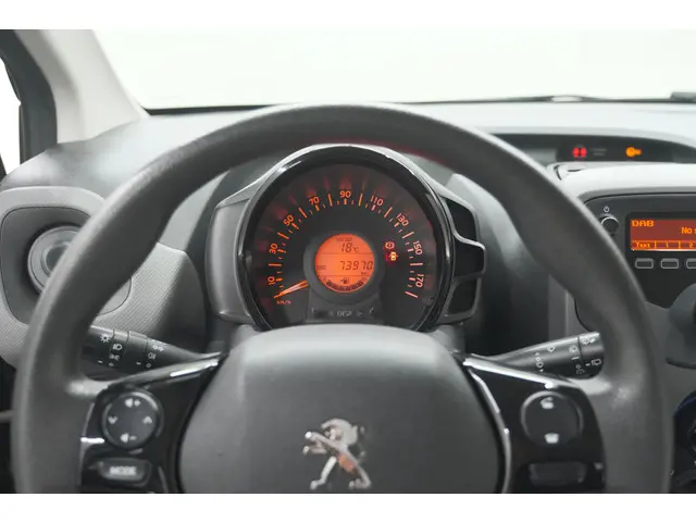 Peugeot 108 1.0 e-VTi Active 2021 Benzine 32