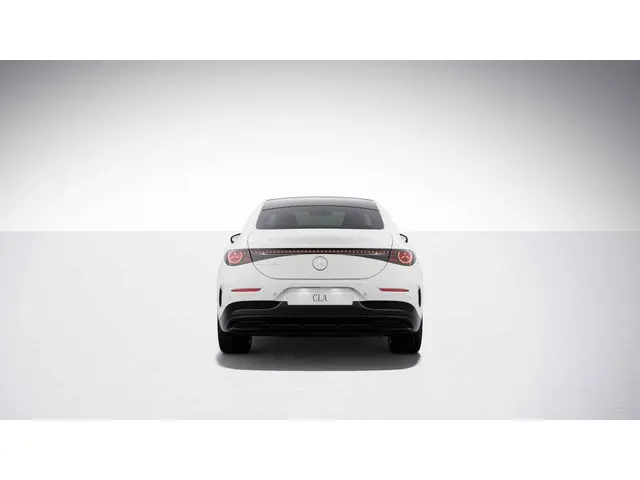 Mercedes-Benz CLA 250+ Launch Edition 2025 Elektrisch 10