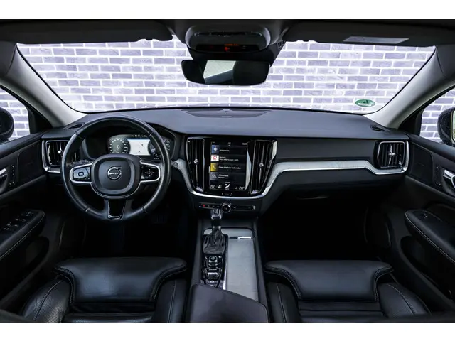 Volvo V60 2.0 T5 Inscription 2019 Benzine 6
