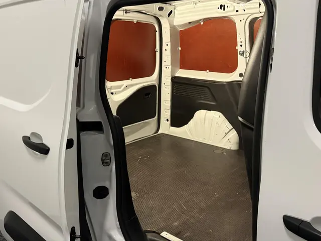 Citroën Berlingo 1.5 BlueHDI Club 2022 Diesel 17