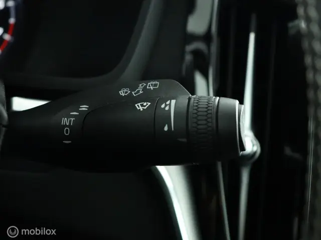 Volvo V60 2.0 T4 R-Design / polestar 211pk 2019 Benzine 54