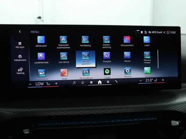 BMW 3 Serie Touring 330e xDrive 2025 Hybride Benzine 48