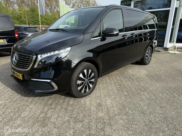 Mercedes-Benz EQV 2