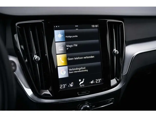 Volvo V60 2.0 B3 Momentum Advantage 2020 Benzine 23