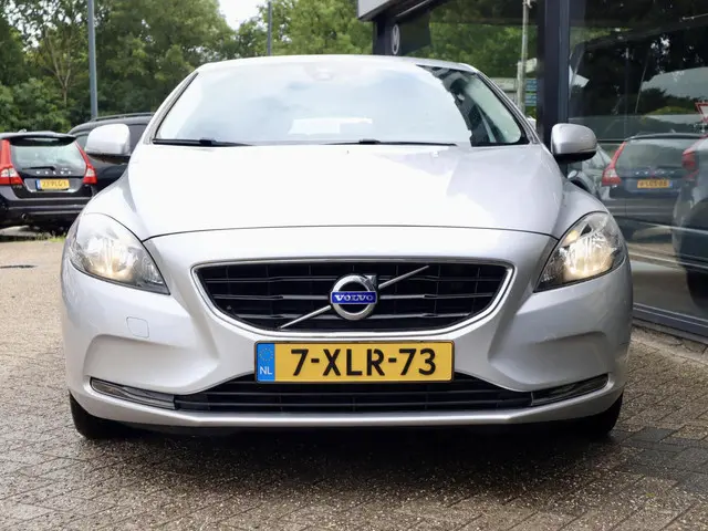 Volvo V40 2.0 D4 Momentum Business 2014 Diesel 7