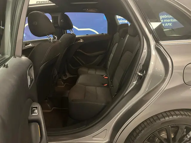 Mercedes-Benz B-Klasse 180 Prestige 2016 Benzine 19