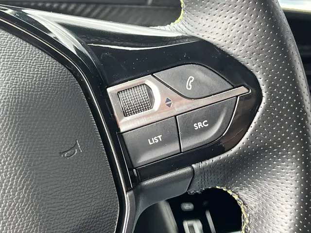 Peugeot 208 1.2 PureTech GT-Line 2020 Benzine 44