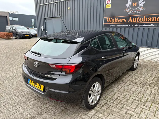 Opel Astra 1.4 2016 Benzine 9