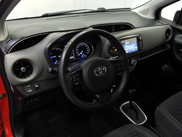 Toyota Yaris 1.5 Hybrid Active 2018 Hybride Benzine 4