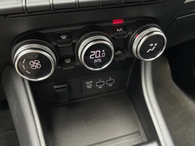 Renault Captur 1.0 TCe 100 Intens 2020 Benzine 19