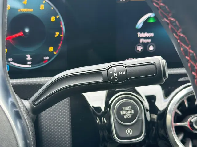 Mercedes-Benz CLA 250 4MATIC Premium Plus 2022 Benzine 19