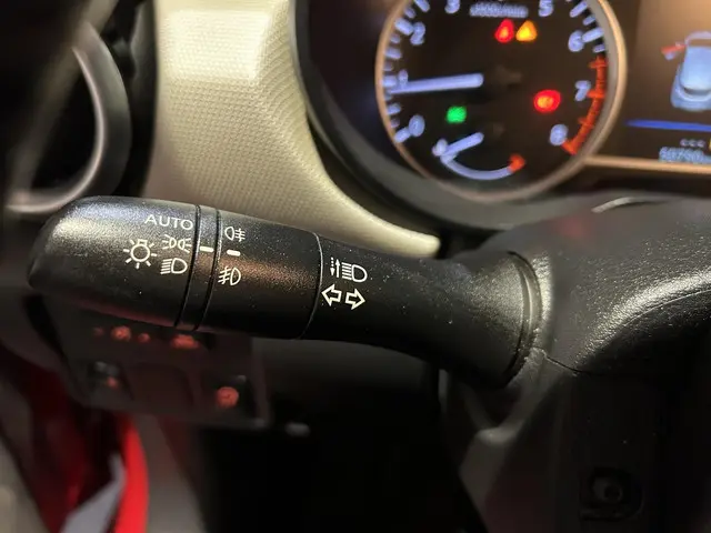 Nissan Micra 1.0 IG-T N-Connecta 2019 Benzine 28