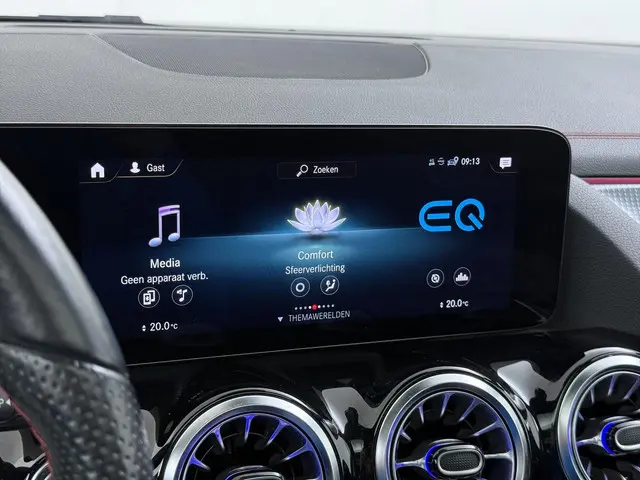 Mercedes-Benz EQA 250 AMG Line 67 kWh 2022 Elektrisch 35